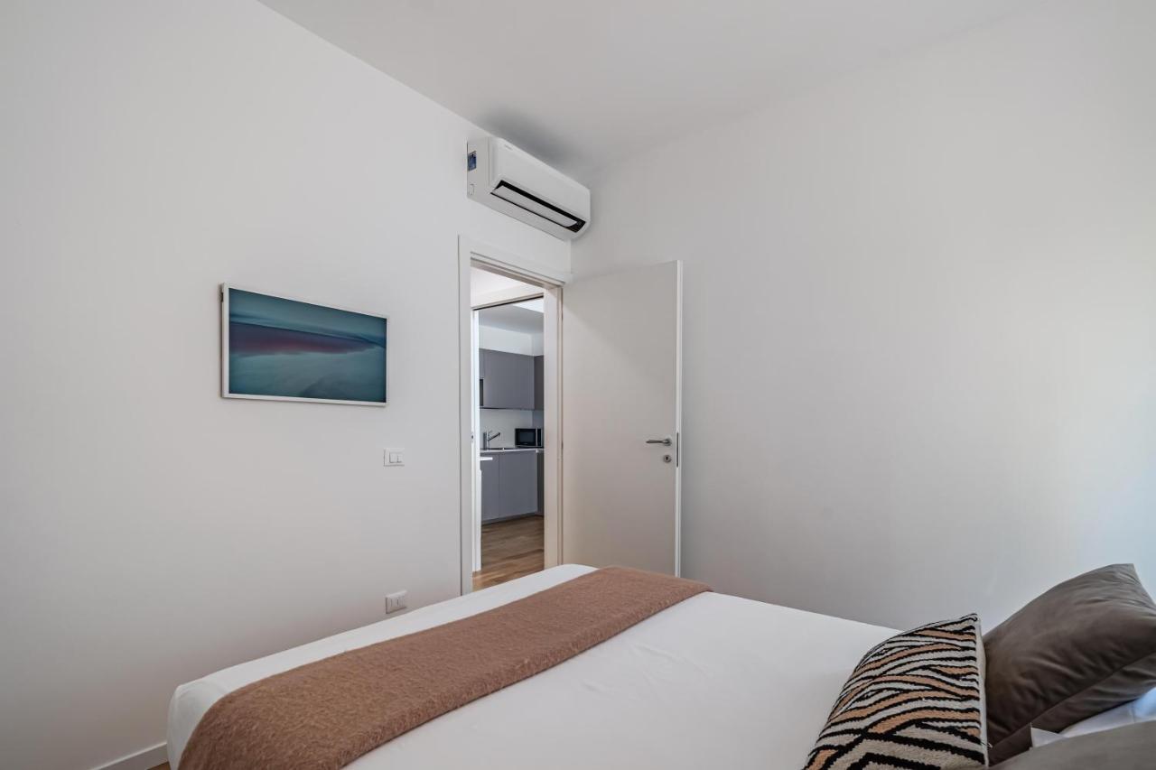 Milano Apartments S Agostino - Porta Genova Exterior photo