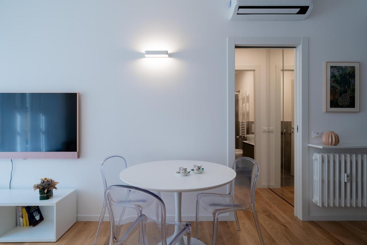 Milano Apartments S Agostino - Porta Genova Exterior photo