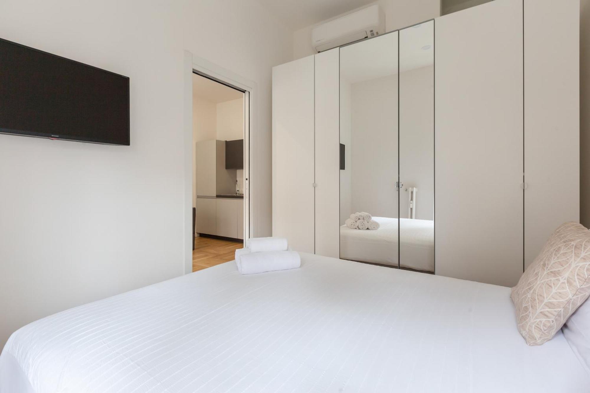 Milano Apartments S Agostino - Porta Genova Exterior photo